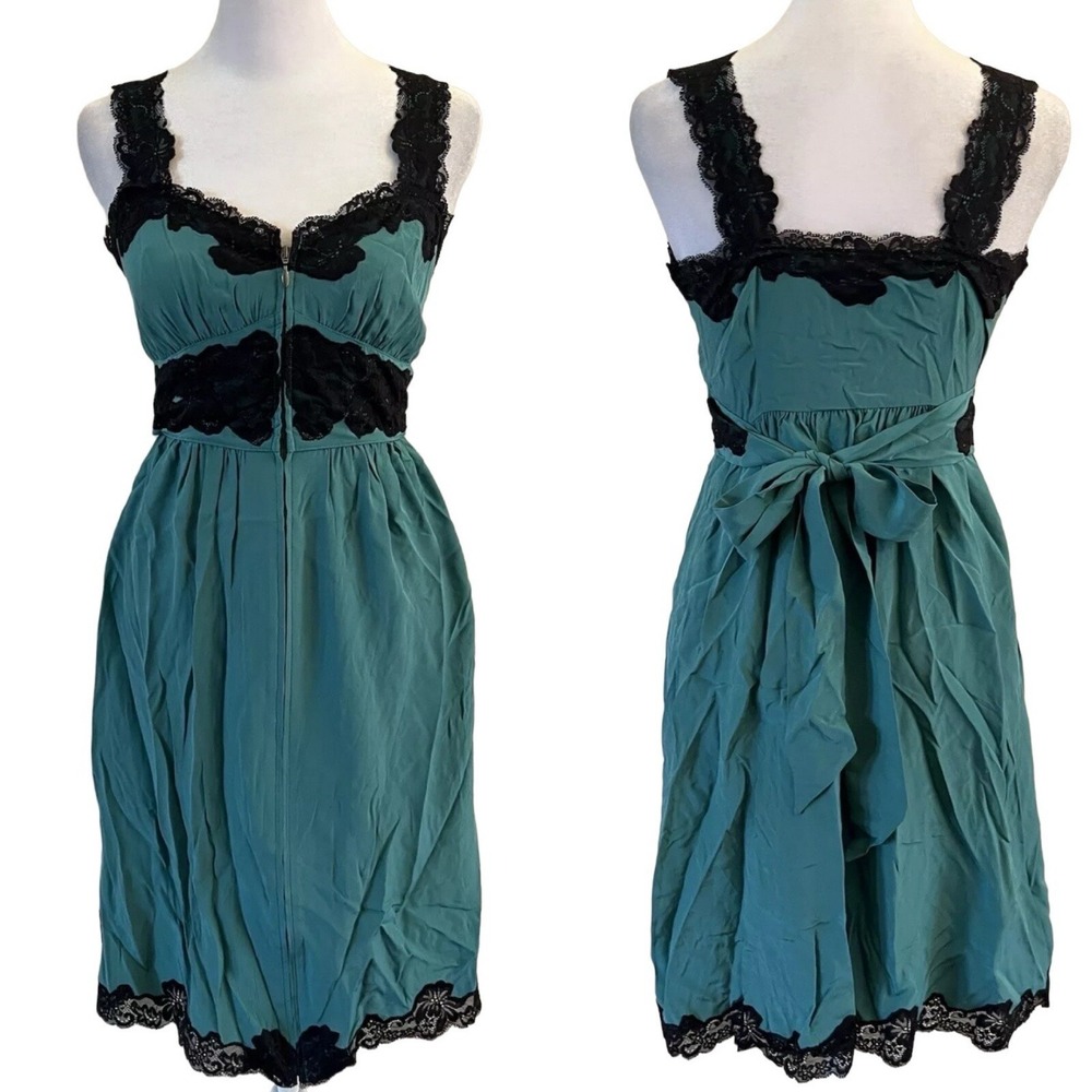 VTG Betsey Johnson Green Silk Black Lace Whimsigoth Milkmaid Y2K Vampire Dress 2